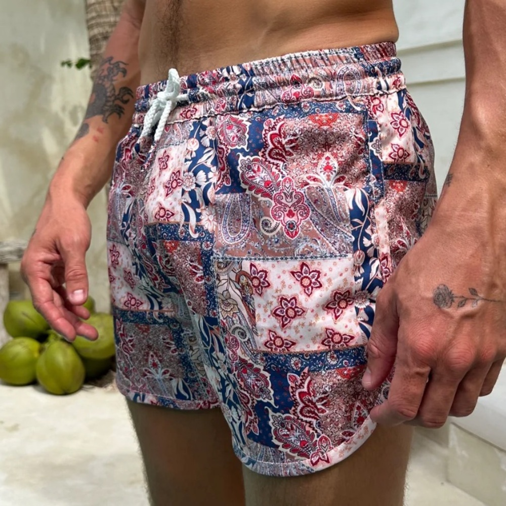 NWT - Men - Signature Shorts Batik